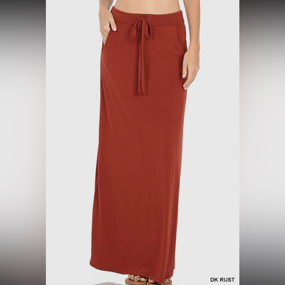 Rust soft and stretchy maxi skirt with pockets